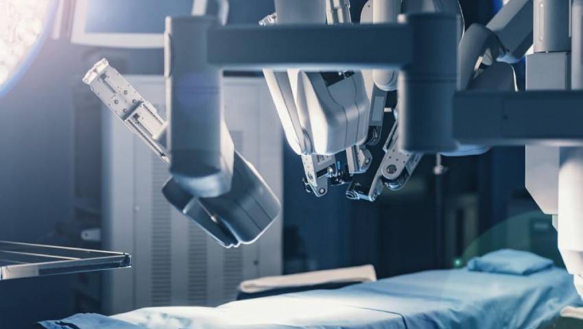 Open vs Robotic Hernia Surgery Comparison | Dr Pinak Dasgupta – Hernia Surgeon in Chennai