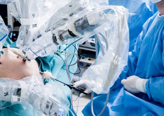 Dr. Pinak Dasgupta performing robotic surgery for rectal cancer at GEM Hospital Chennai using the advanced Da Vinci robotic system.